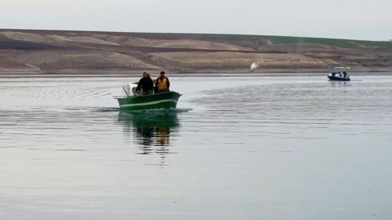 Barajda tekne alabora oldu! 1 kişi kayboldu