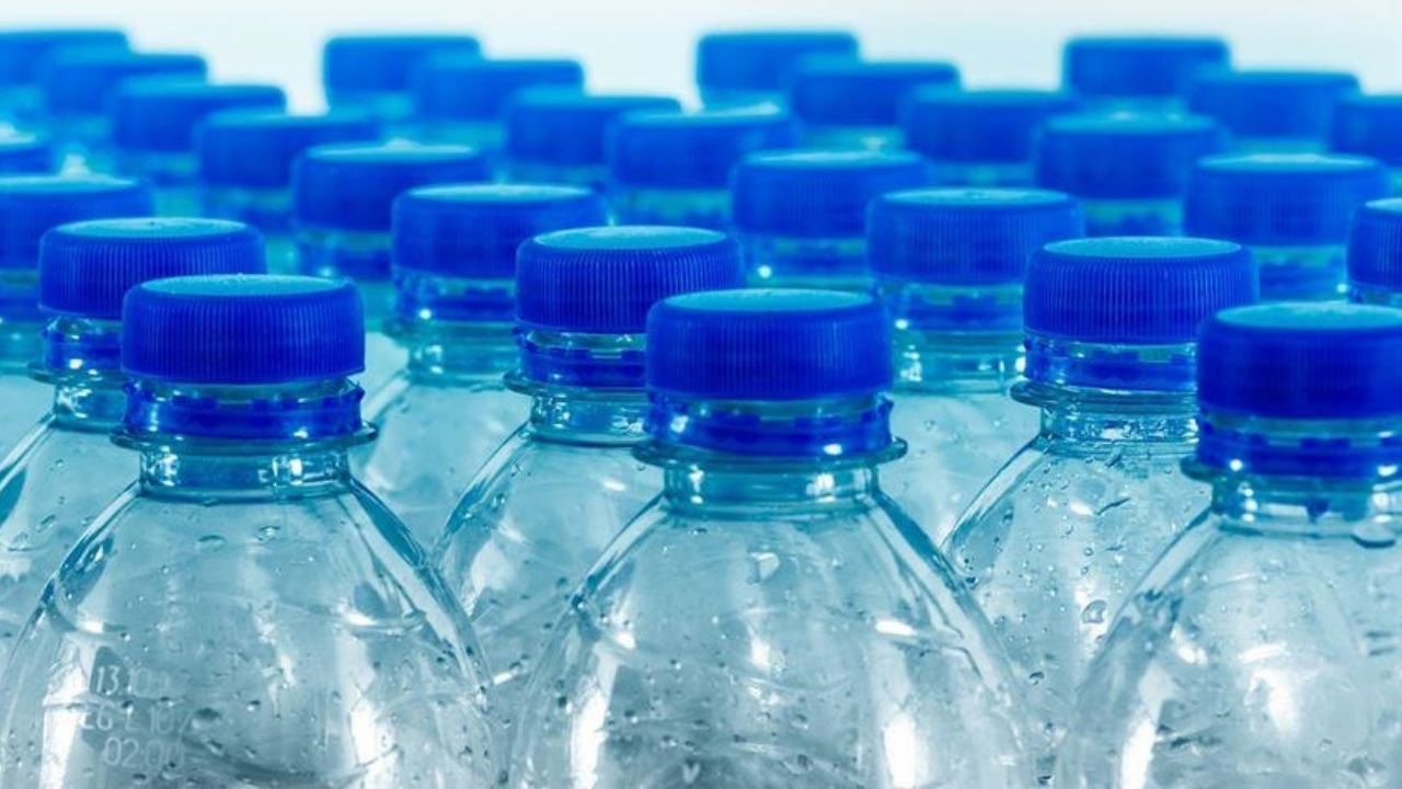 Bilim insanları uyardı: Şişe suyu içenler bunu bilmiyor