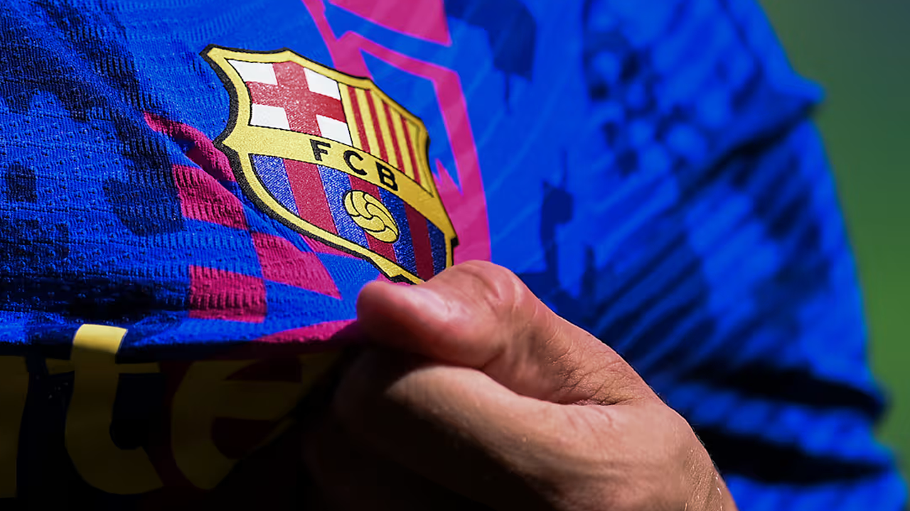 Borç batağındaki Barcelona kumara saplandı