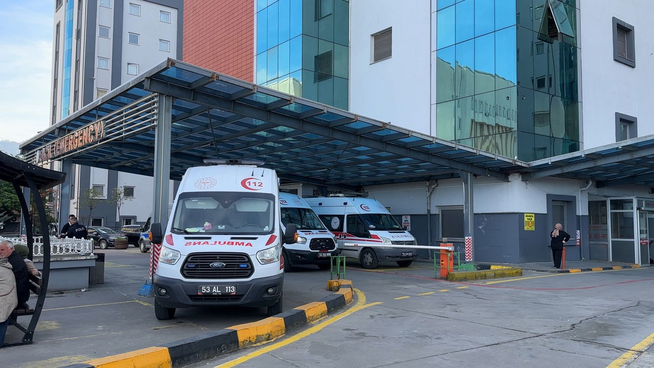 Bu kez zehirlenme haberi Rize'den! Tatlı yiyen 40 öğrenci hastanelik oldu