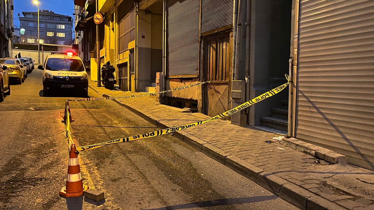 Cam silerken 3. kattan düştü