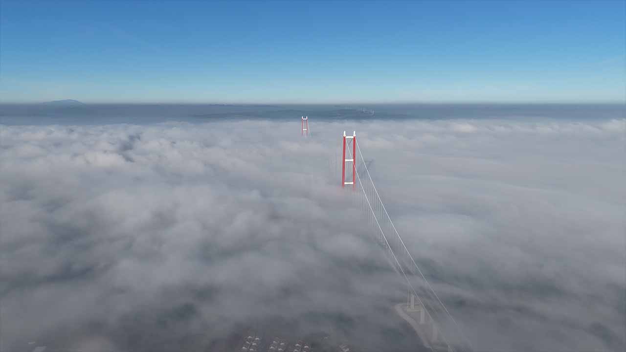 Çanakkale Boğazı'nda göz gözü görmüyor! Dev köprü sisler içinde adeta kayboldu