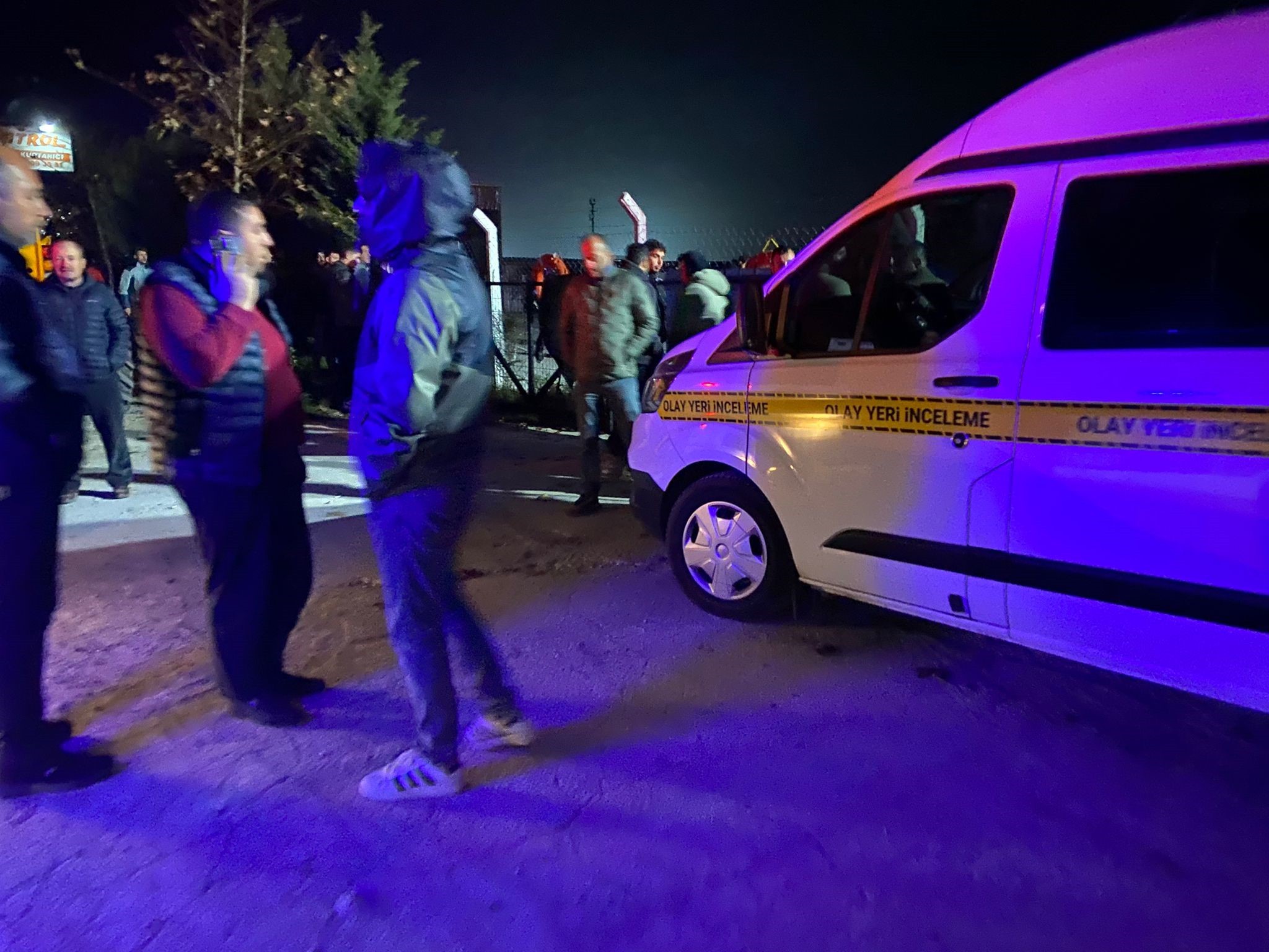 Çanakkale'de vahşet: Eski karı-koca otopark ortasında kurşun yağmuruna tutuldu!