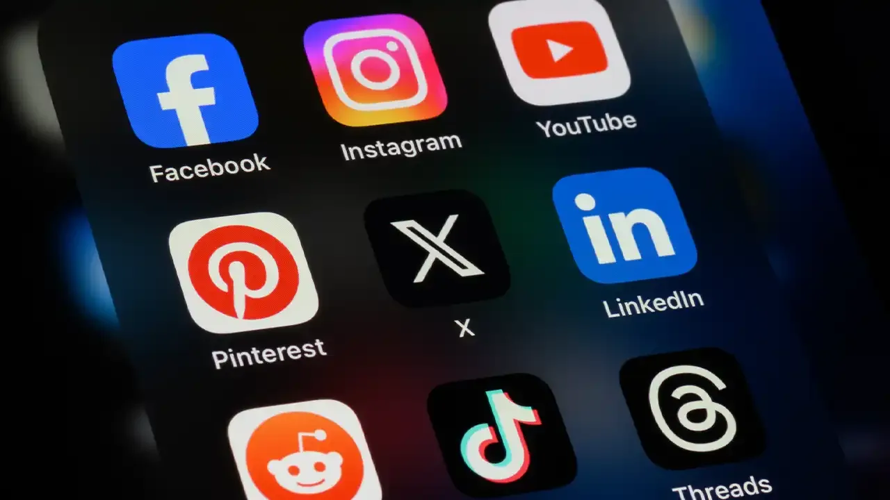 Devletler, sosyal medyada resmen "ordu" kurmuş!