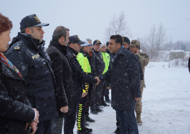Dondurucu Soğukta Huzur Nöbeti: Tunceli’de Yılbaşı Emniyete Emanet
