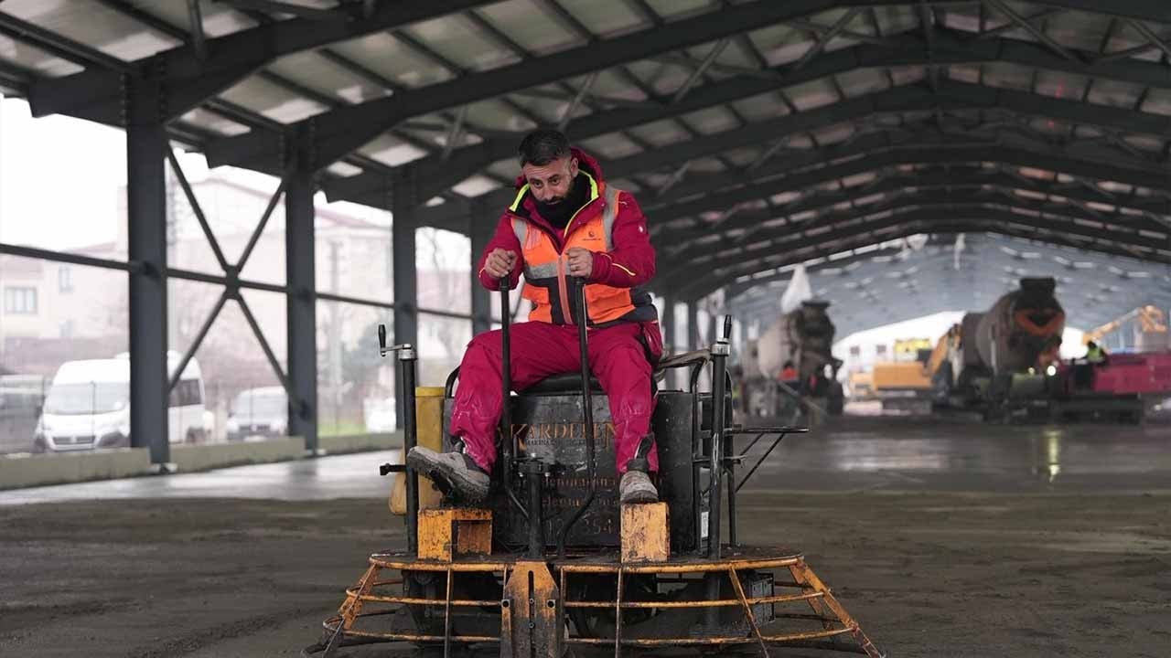 Düzce'nin çehresini değiştirecek dev proje yükseliyor! Aziziye Mahallesi'ndeki o alanda çalışmalar gece gündüz devam ediyor!