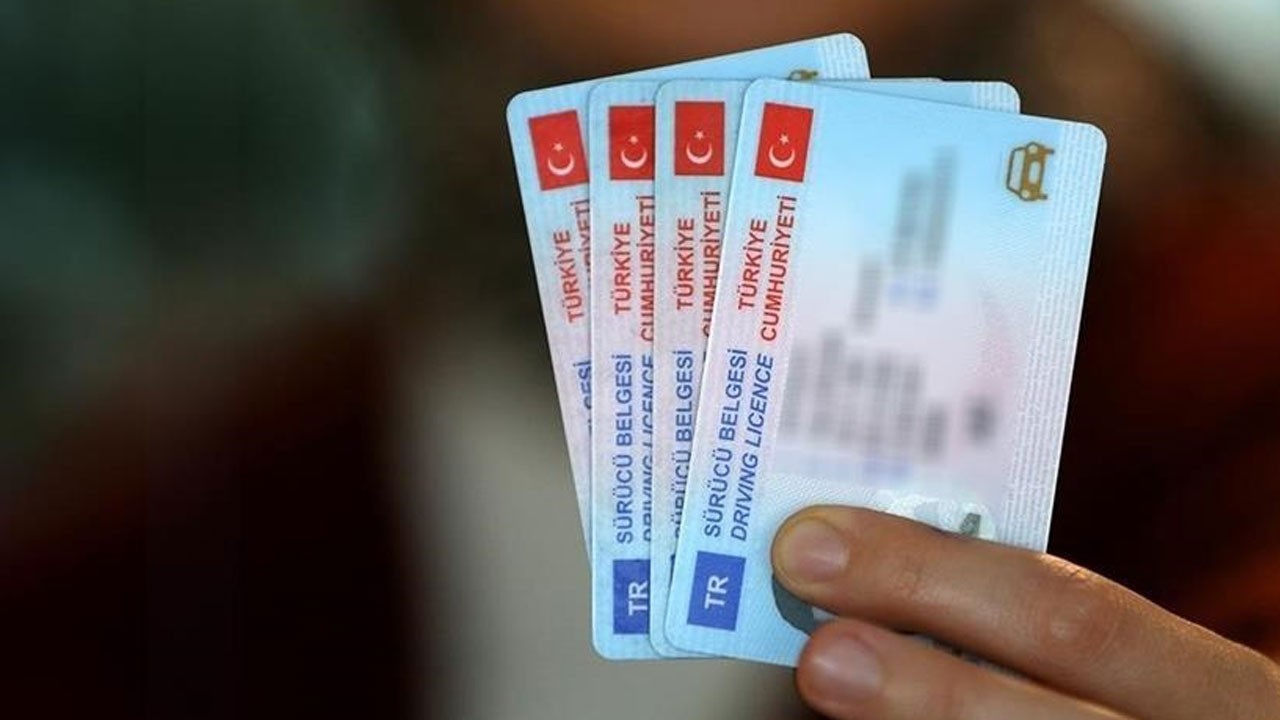 Ehliyet yenilemeyenler ne kadar ceza ödeyecek? Ehliyet yenileme ücreti güncel