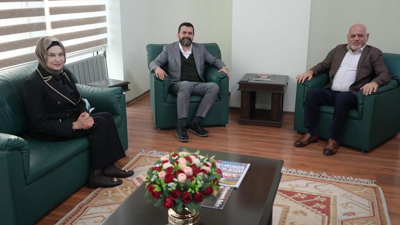 Ekrem ve Bedia Teymur’dan Akit Medya’ya ziyaret