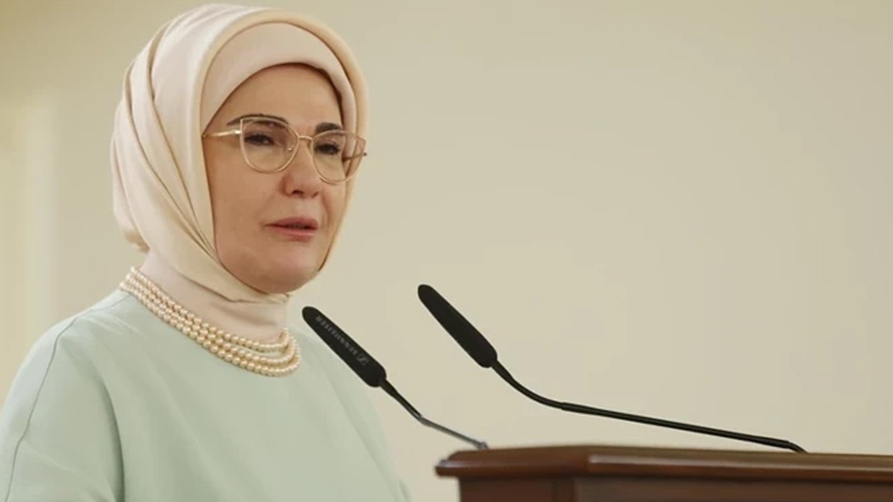 Emine Erdoğan, "Tıp ve Kültür-Sanat Sempozyumu"nda konuştu