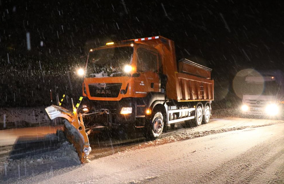 Erzincan’da yüksek kesimlerinde kar yağışı başladı