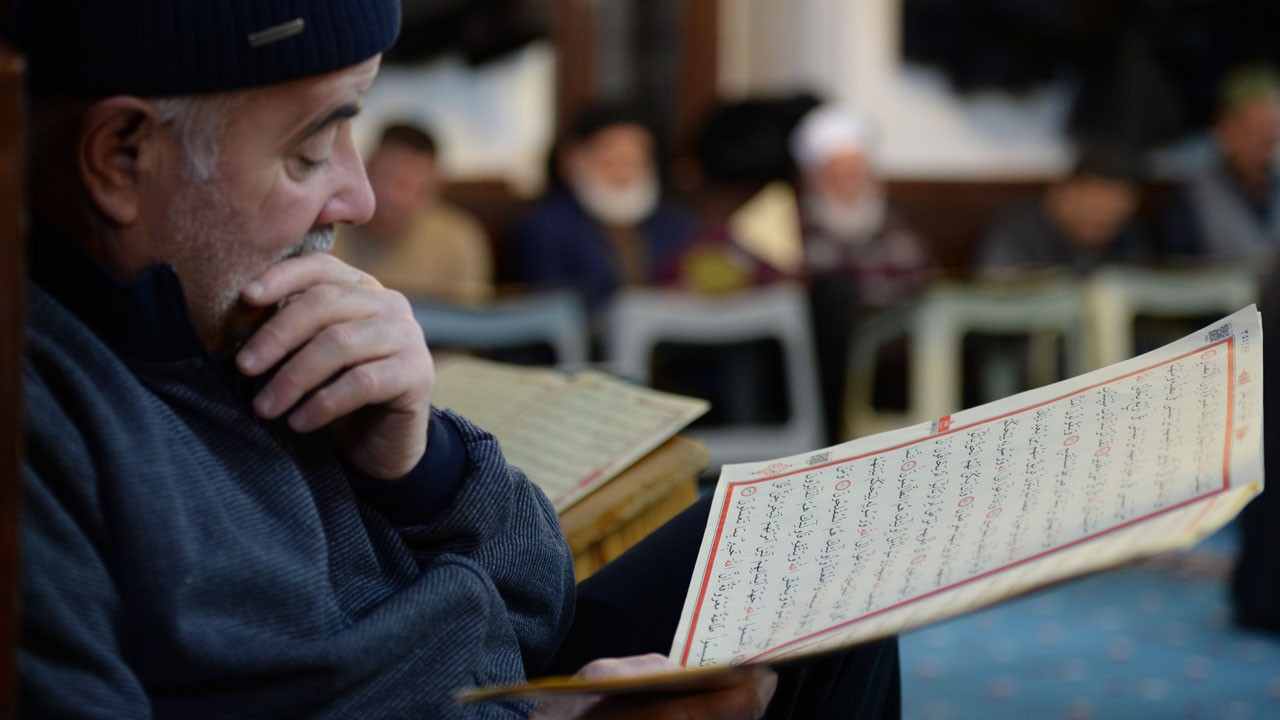 Erzurum’da 5 asırlık dua zinciri sürüyor!