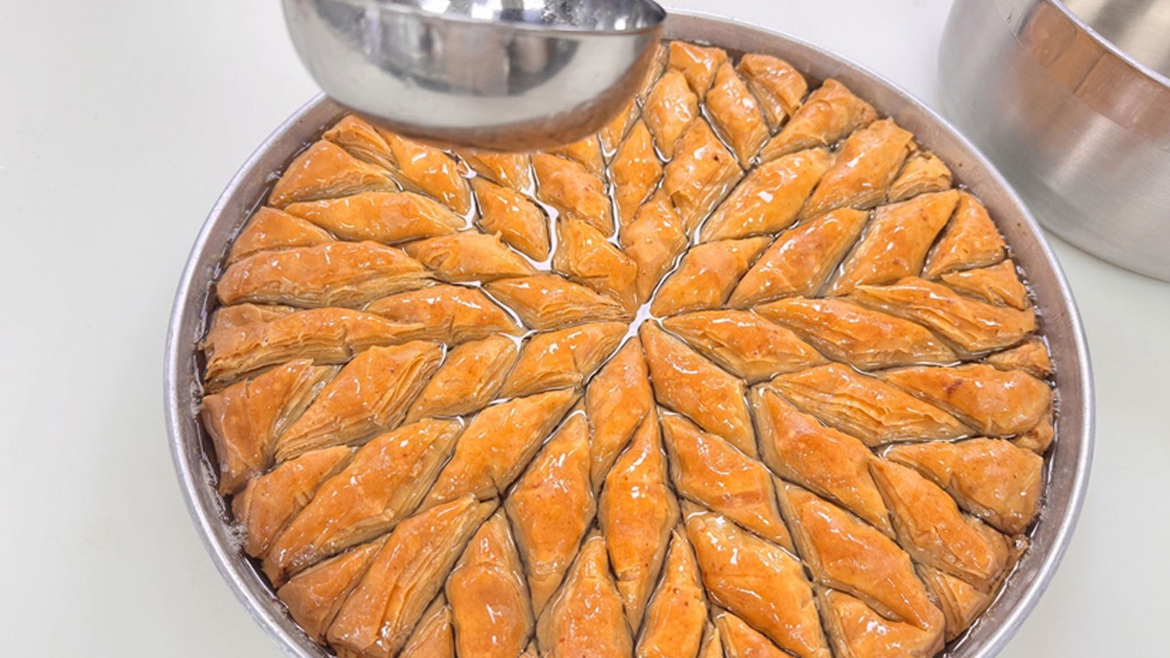 Ev baklava tarifi: Kolay, tam ölçülü, cevizli nefis baklava nasıl yapılır?