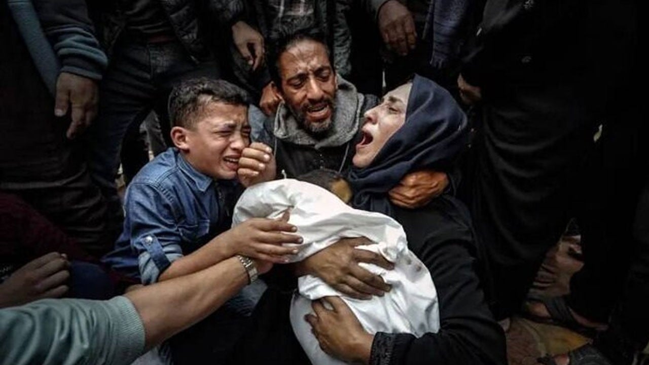 Gazze'de şehit sayısı 70 bin 366'ya yükseldi