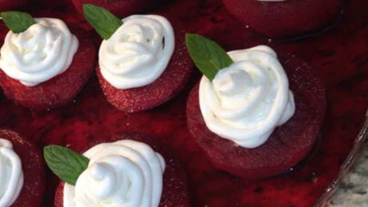 Görenleri şok eden elma tatlısı: Sosyal medyada viral oldu! Bakın binlerce kişiye sattılar!