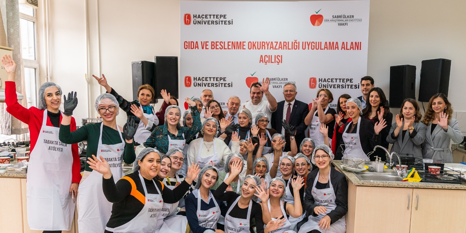 Hacettepe Üniversitesi ve Sabri Ülker Vakfı, "Gıda ve Beslenme Okuryazarlığı Uygulama Alanı" için iş birliği yaptı