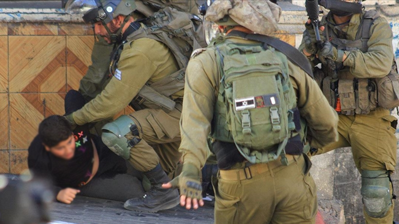 İsrail'in tutukladığı otizimli çocuk cezaevinde işkence görüyor!