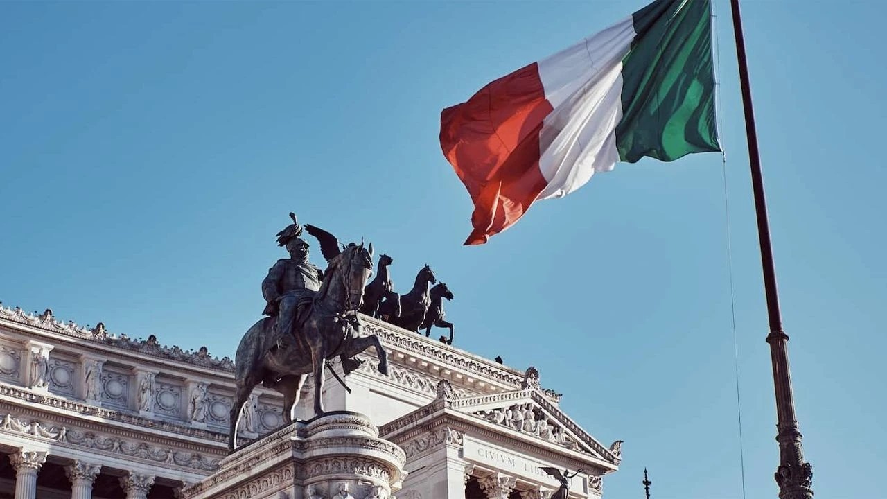 İtalya'da Kadın Cinayetine Ömür Boyu Hapis Cezası Getiren Düzenleme Yasalaştı