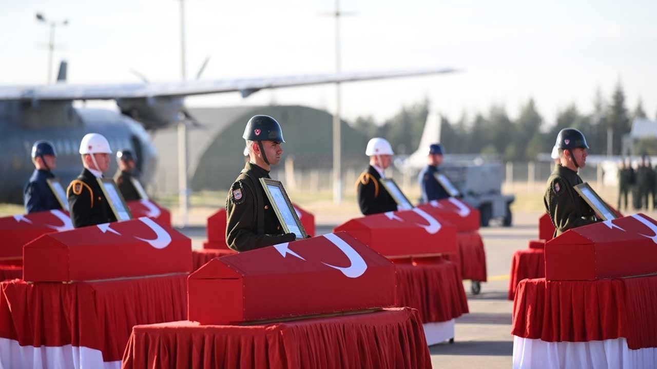 Kahraman şehitlerimizi unutmadılar! Tiflis'te Kur'an-ı Kerim okundu