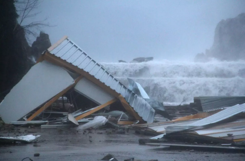 Karadeniz'de tsunami