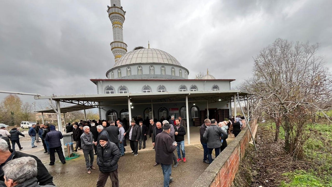 Kayıp balıkçı için bir yıl sonra gıyabi cenaze