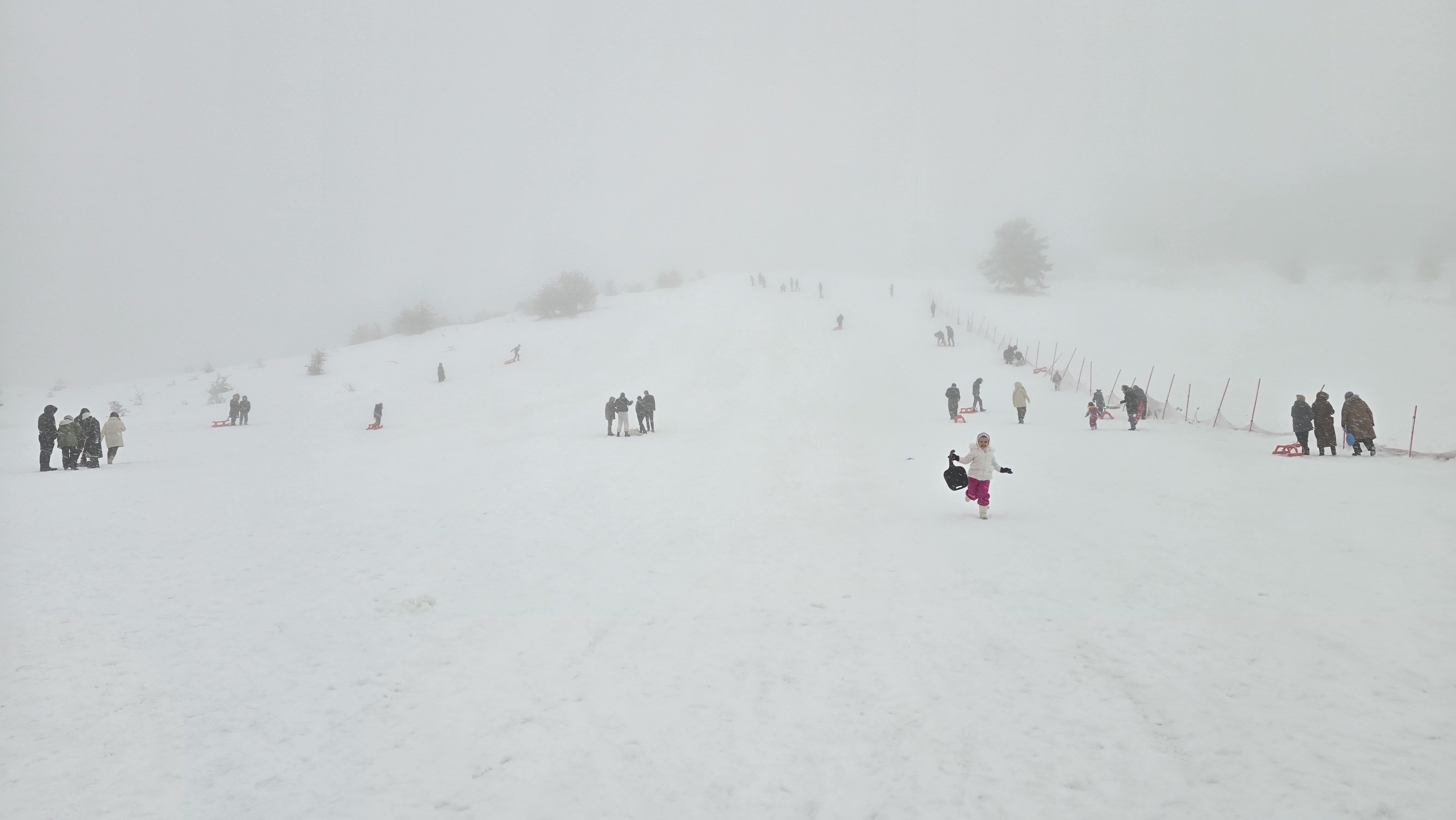 Keltepe Kayak Merkezi’nde kar kalınlığı 2 metreye ulaştı