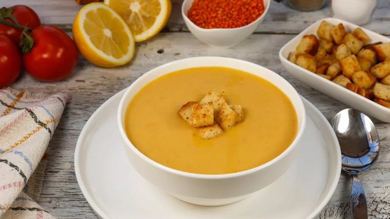 Kıvamı kesik olmayan mercimek çorbası: Göz dolduran, parmak yediren çorba mideyi koruyacak