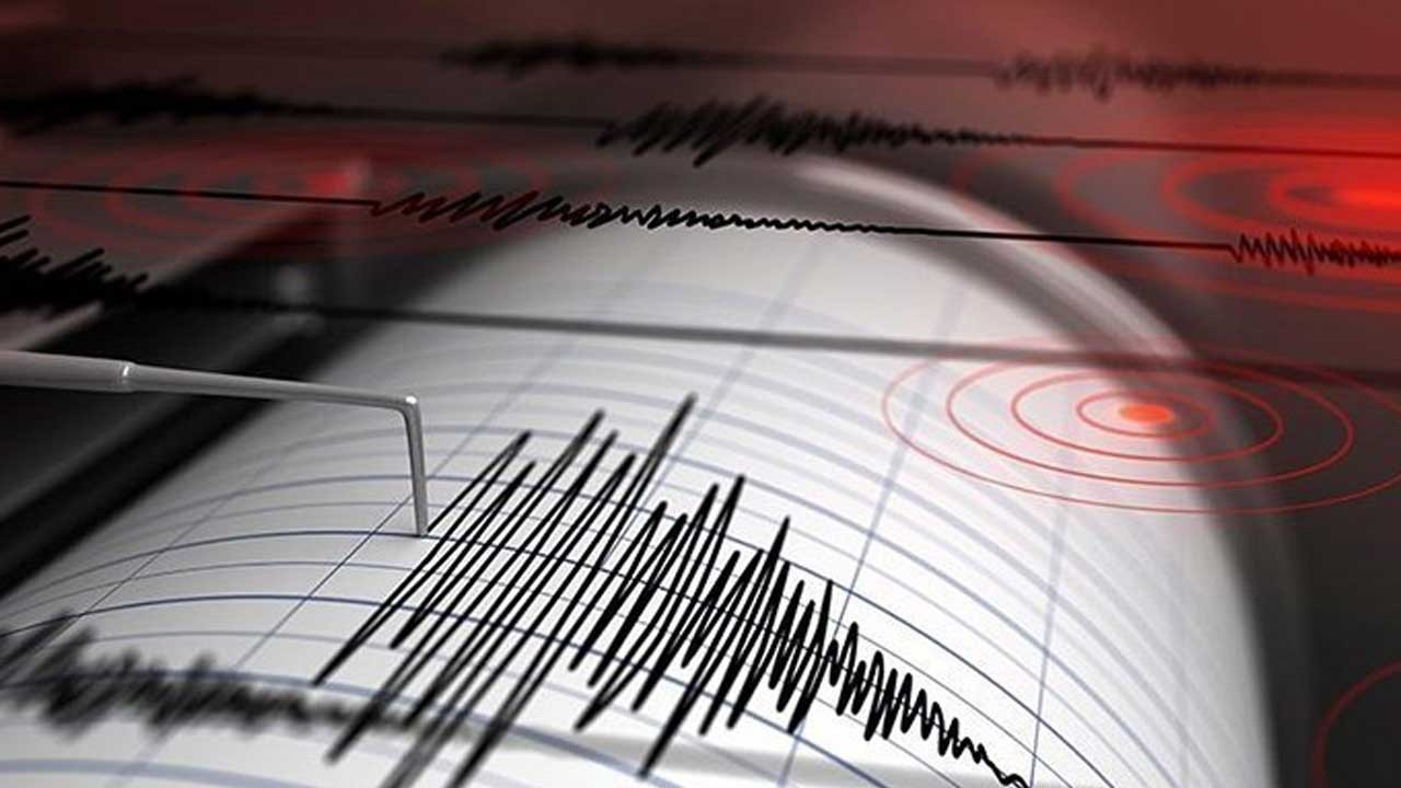 Korkutan deprem! 5,6 şiddetiyle sallandı