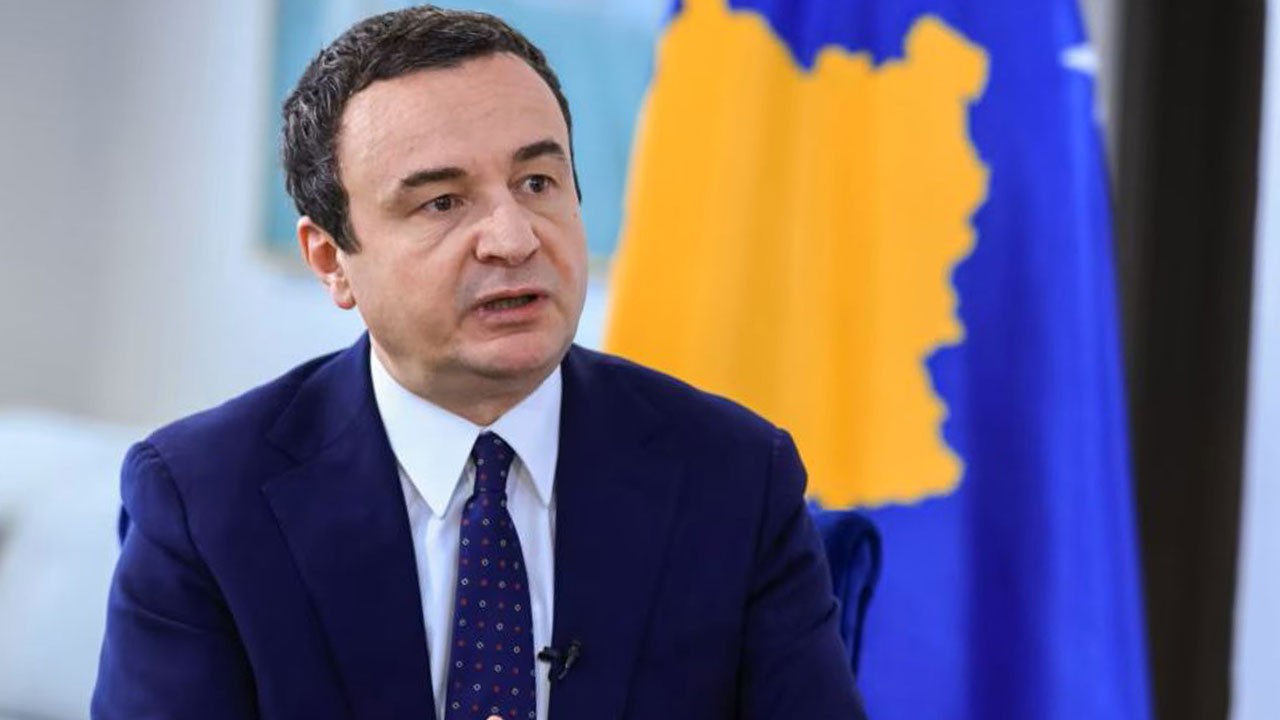 Kosova'da erken seçimi Başbakan Kurti kazandı: Oyların yüzde 50'sini alarak zafer ilan etti