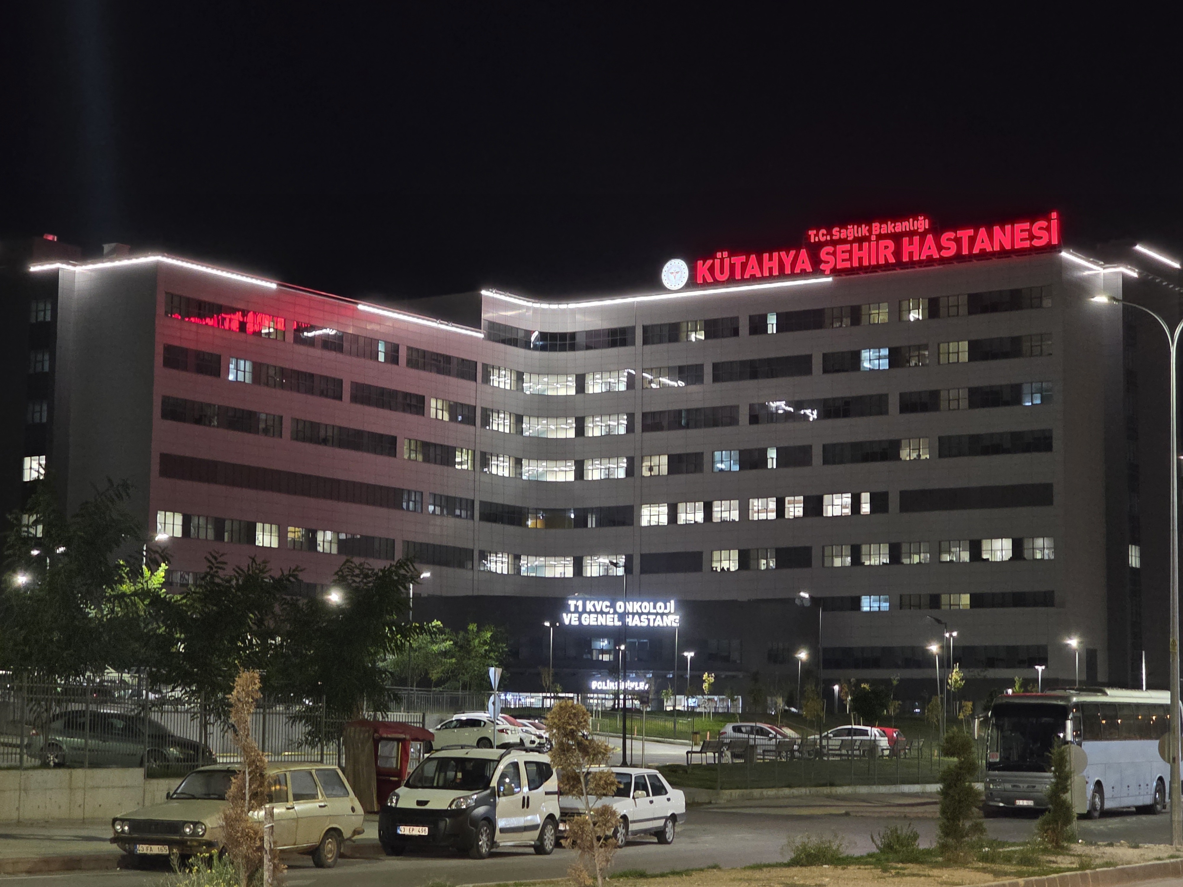 Kütahya’da Okul Gezisi Dönüşünde Zehirlenme Şüphesi: 28 Öğrenci Hastanede