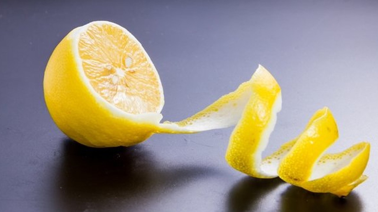 Limon kabuğunu  sakın çöpe atmayın! Çok ama çok pişman olursunuz