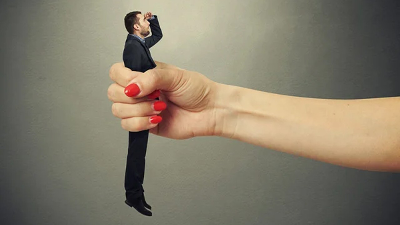 Maço ve kılıbık gibi etiketler erkekleri yıpratıyor