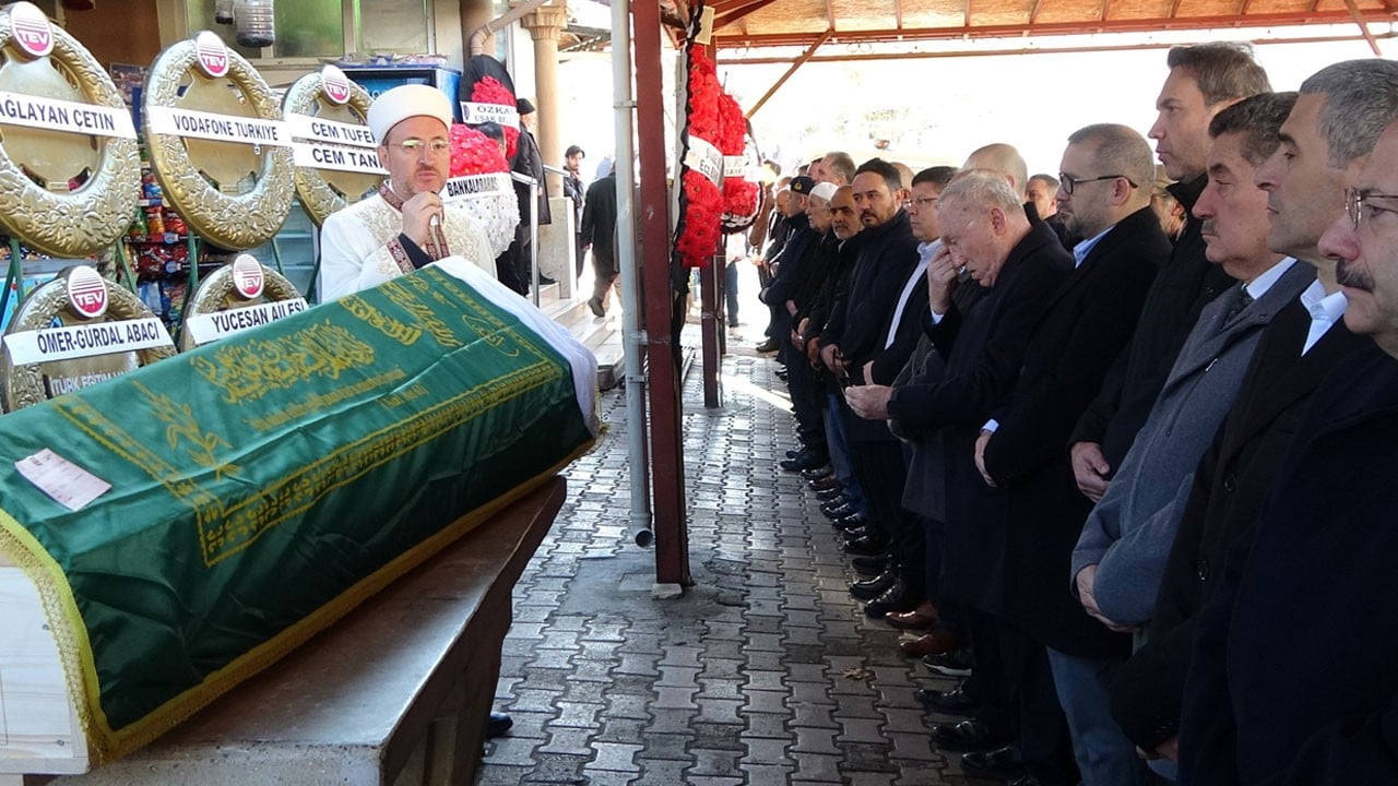 Merkez Bankası Başkanı Karahan'ın annesi son yolculuğuna uğurlandı!