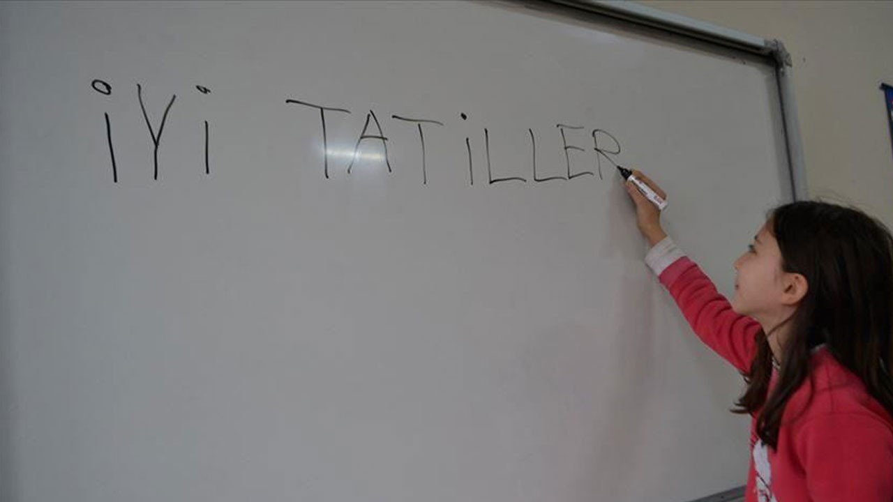 Nisan ara tatili iptal mi? Ara tatil yapılmayacak mı?