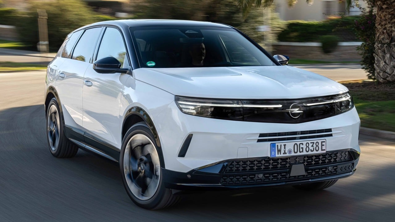 Opel Türkiye hedefleri aştı, gözünü 2026’ya dikti!