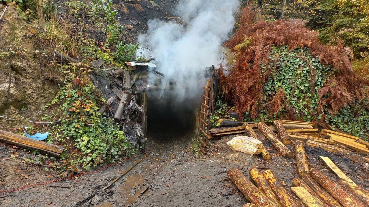 Patlayıcıyla imha edildi! Kaçak kömür ocaklarına darbe