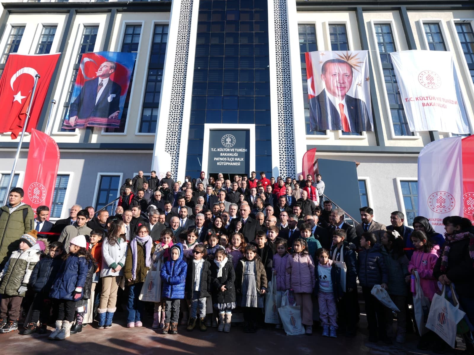 Patnos’a dev kütüphane gençleri yeni ufuklara taşıyacak