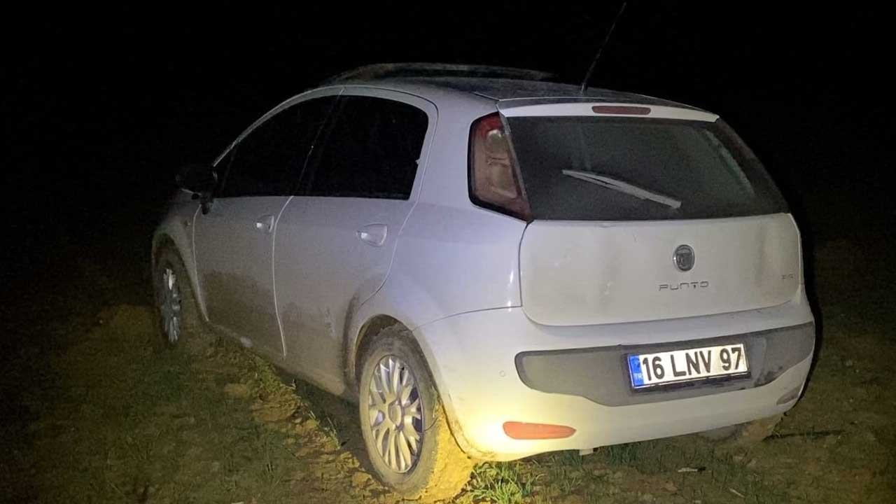Polisin 'dur' ihtarına uymayan sürücü, aracını bırakıp ormana kaçtı