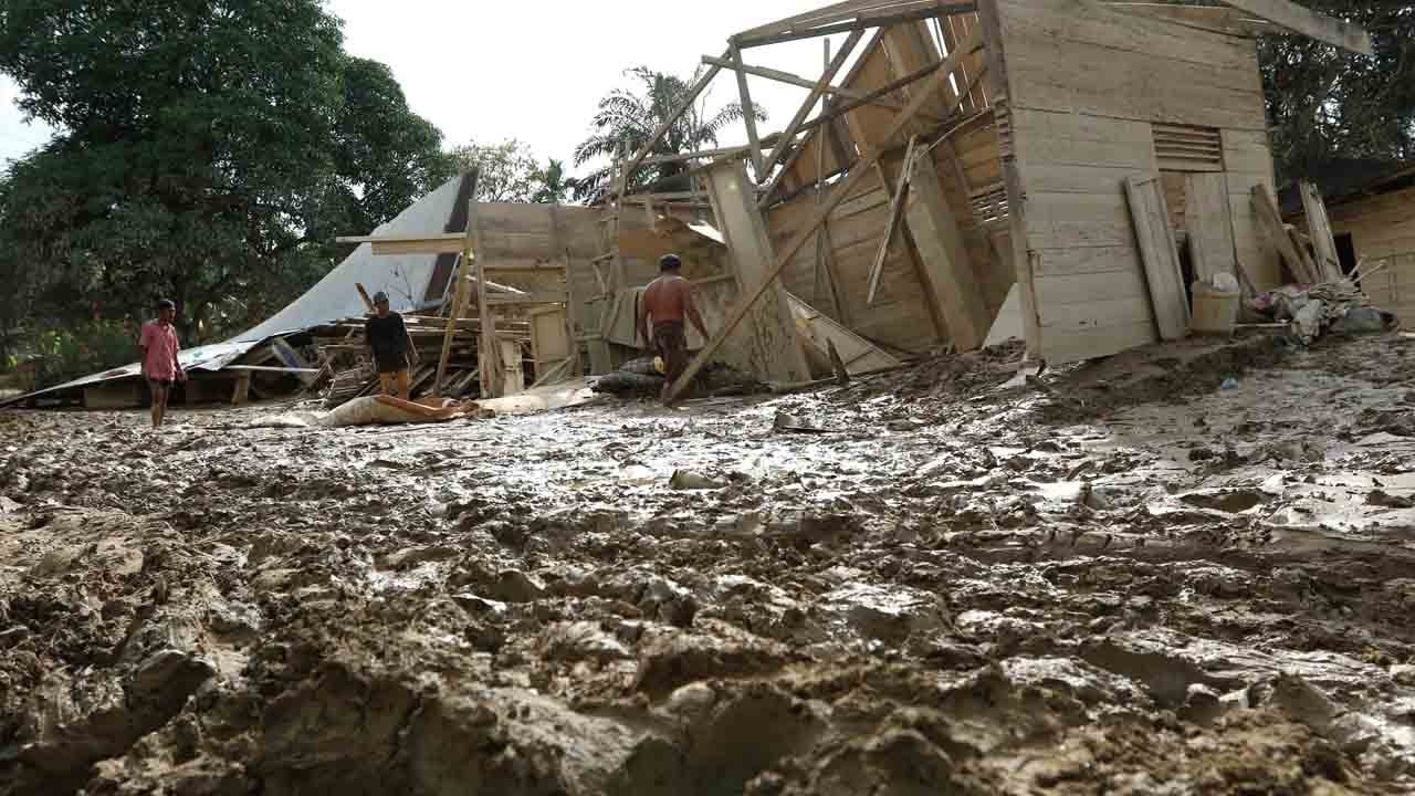 Sel felaketinde bilanço artıyor: Ölü sayısı 1000’i aştı