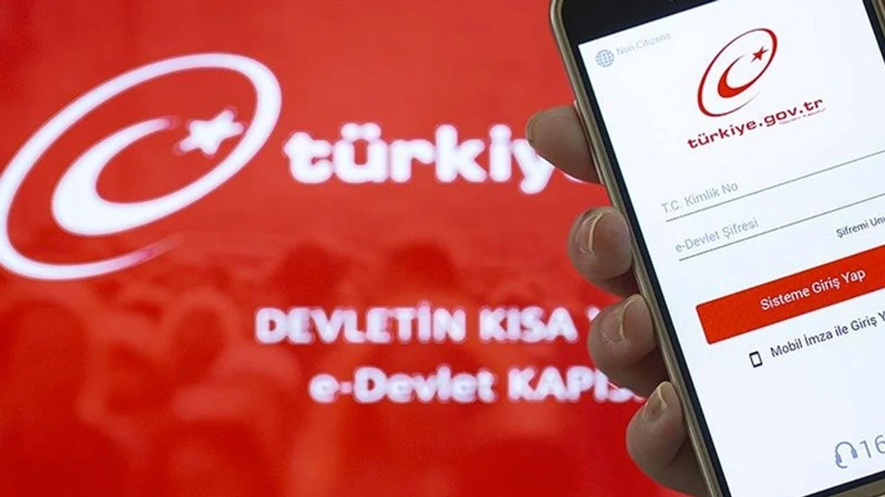 SGK’nın 180 hizmeti tek noktada! Vatandaşın hayatına dijital dönüşüm dokunuşu