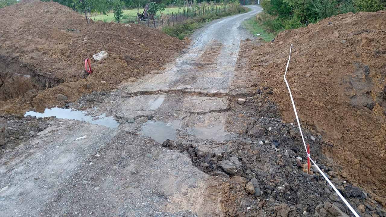 Sinop’ta yollar çileye döndü! Köylüler tehlikeli çukurlara çözüm istiyor