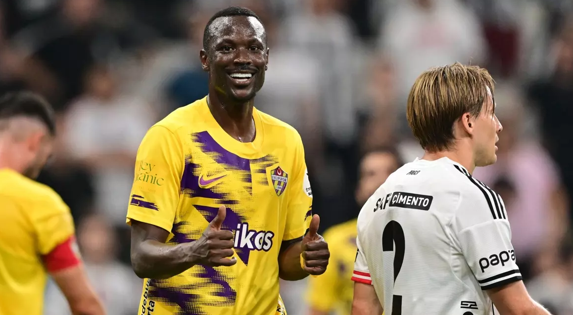 Süper Lig'de flaş ayrılık: Eyüpspor golcü yıldızıyla bağları kopardı!