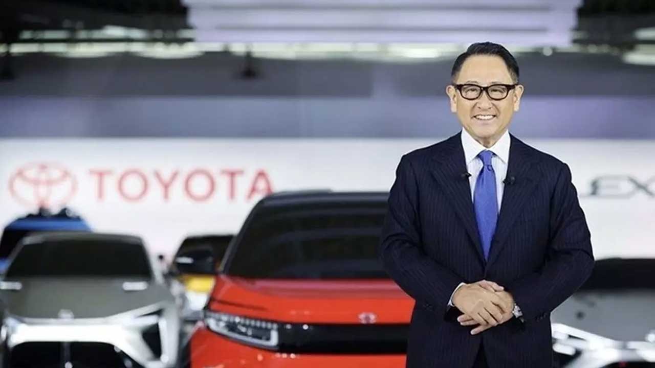 Toyota'nın patronuna büyük onur