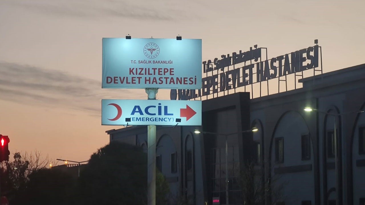 Traktörünü çamurdan çıkarmak isterken can verdi