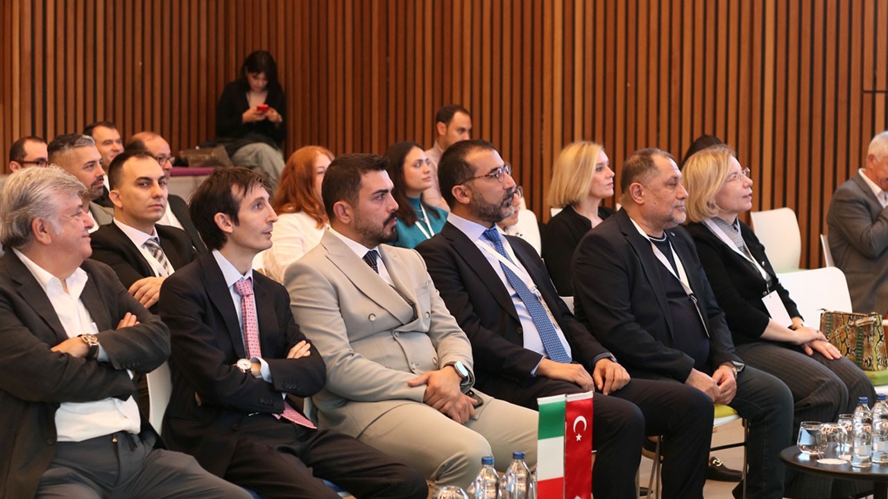 Türk ve İtalyan tekstilciler İzmir’de buluştu!