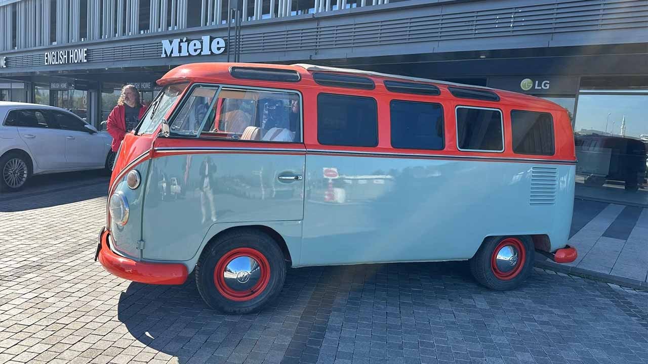 Türkiye’de tek! 1966 model Volkswagen Samba koleksiyonerlerin gözdesi