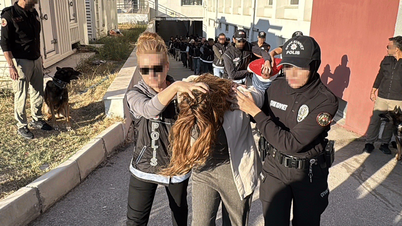 Türkiye'nin en büyük çetelerinden biri çökertildi! Onlarcası tutuklandı!