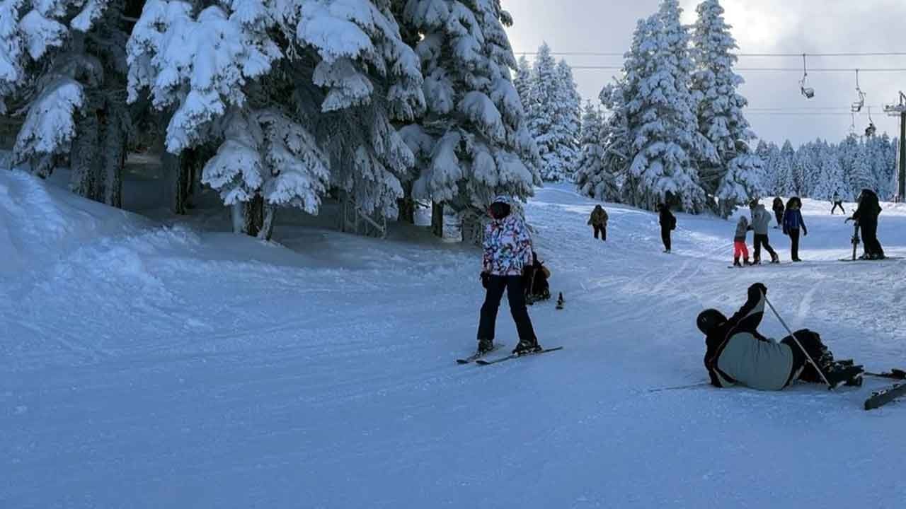Uludağ'da sömestir bereketi! Beyaz cennette konaklama fiyatları dudak uçuklatıyor!