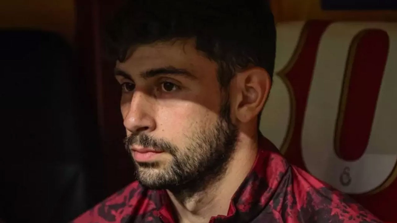 Umutları hüsrana çevirmişti! Cimbom'un yedek yıldızından bomba talep