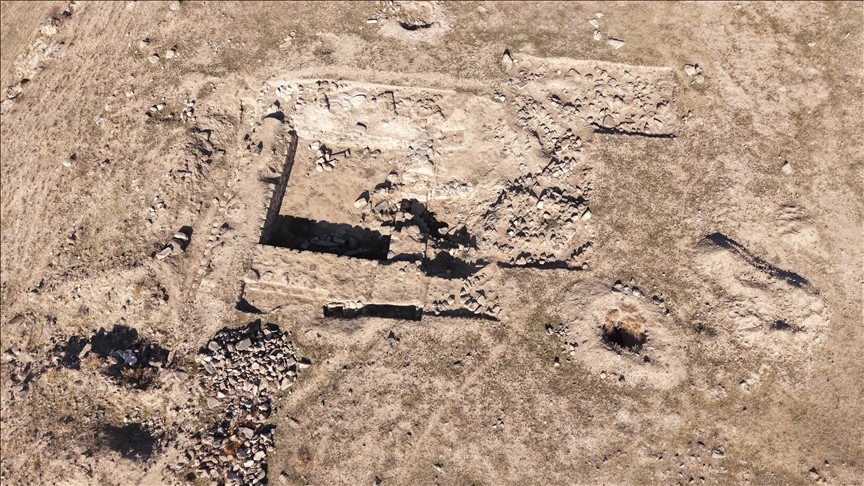 Urartular döneminde yapılmıştı! Körzüt Kalesi'nde "giriş yolu" ortaya çıkarıldı