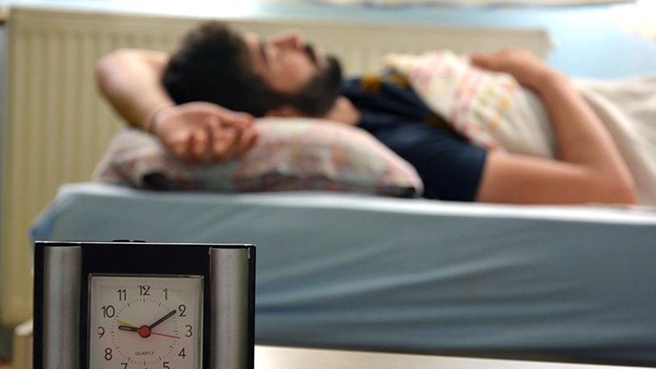 Uzman isimden önemli açıklama! Son günlerde uykunuz kaçıyorsa sebebi bu olabilir